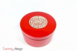 Red round box with the longevity word on cap